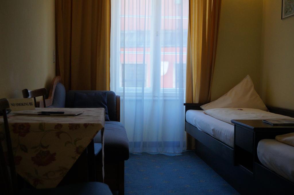 Hotel Happ Innsbruck Pokoj fotografie